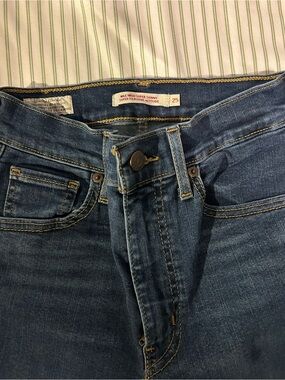 Women’s Levi’s Mile High Super Skinny Jeans in Dark Blue - Size 25